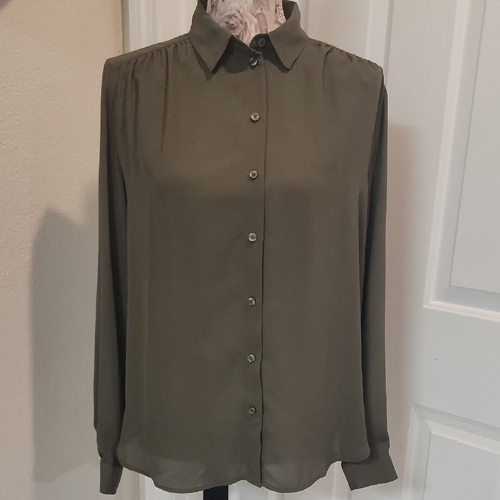 NWOT H&M Khaki Women's Button-Down Shirt